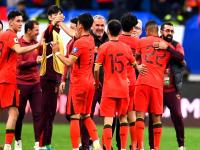 开云体育网页版入口-豪门对决比赛激烈纷呈，双方拼尽全力