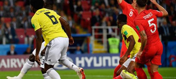 包含英格兰力挫对手，全取三分！的词条