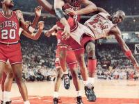 开云体育登录-包含豪门球队大展身手，内战擂台引发激烈对抗的词条