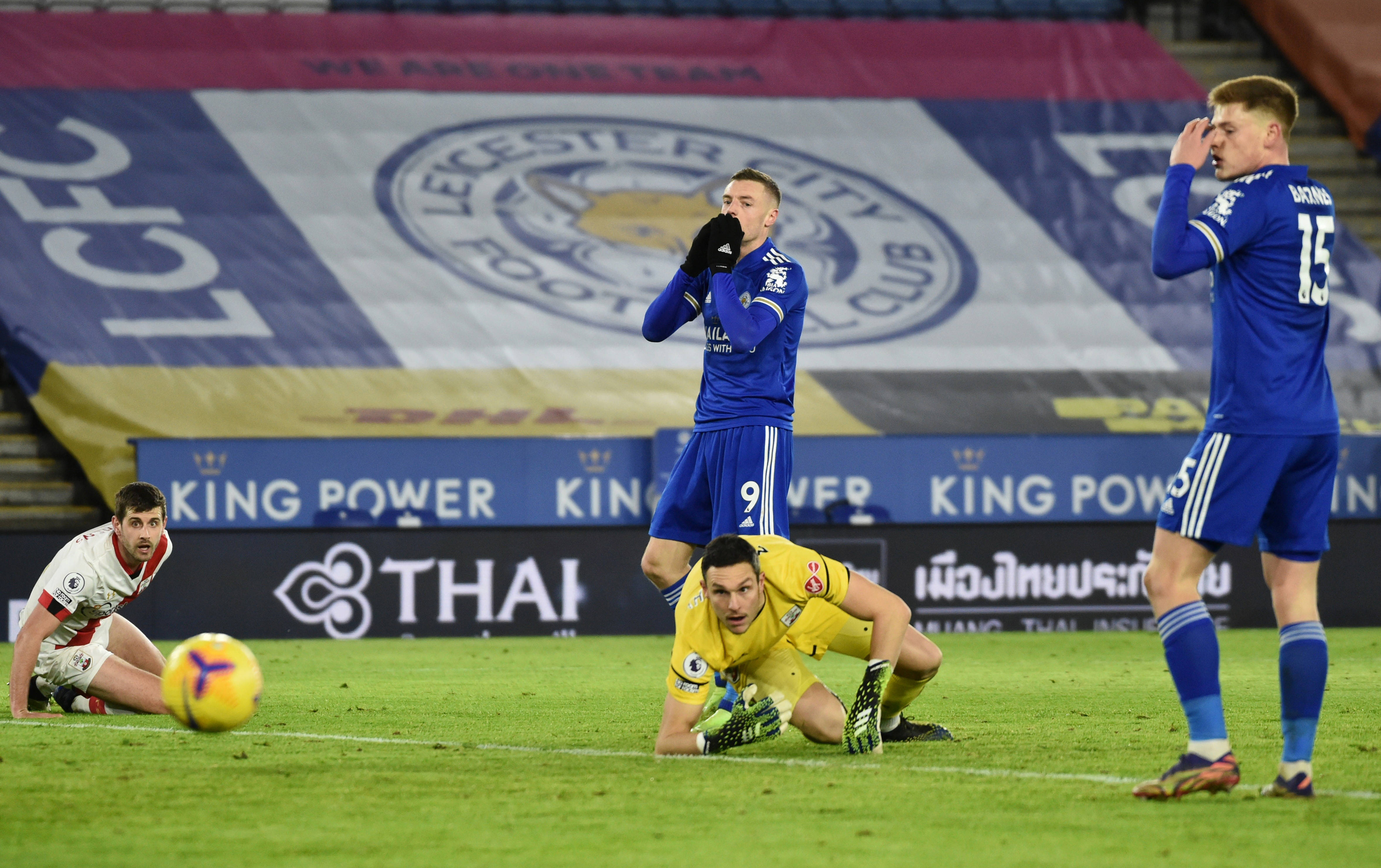 包含斯特克城球员集体确诊,大规模隔离措施生效的词条 包含斯特克城球员集体确诊,大规模隔离措施生效的词条