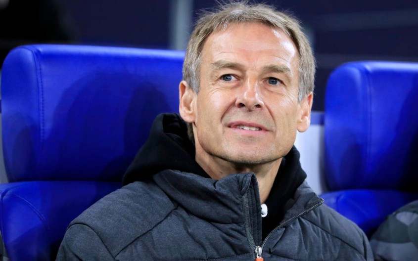 包含科尔多瓦主帅因战术失误遭到批评的词条 包含科尔多瓦主帅因战术失误遭到批评的词条