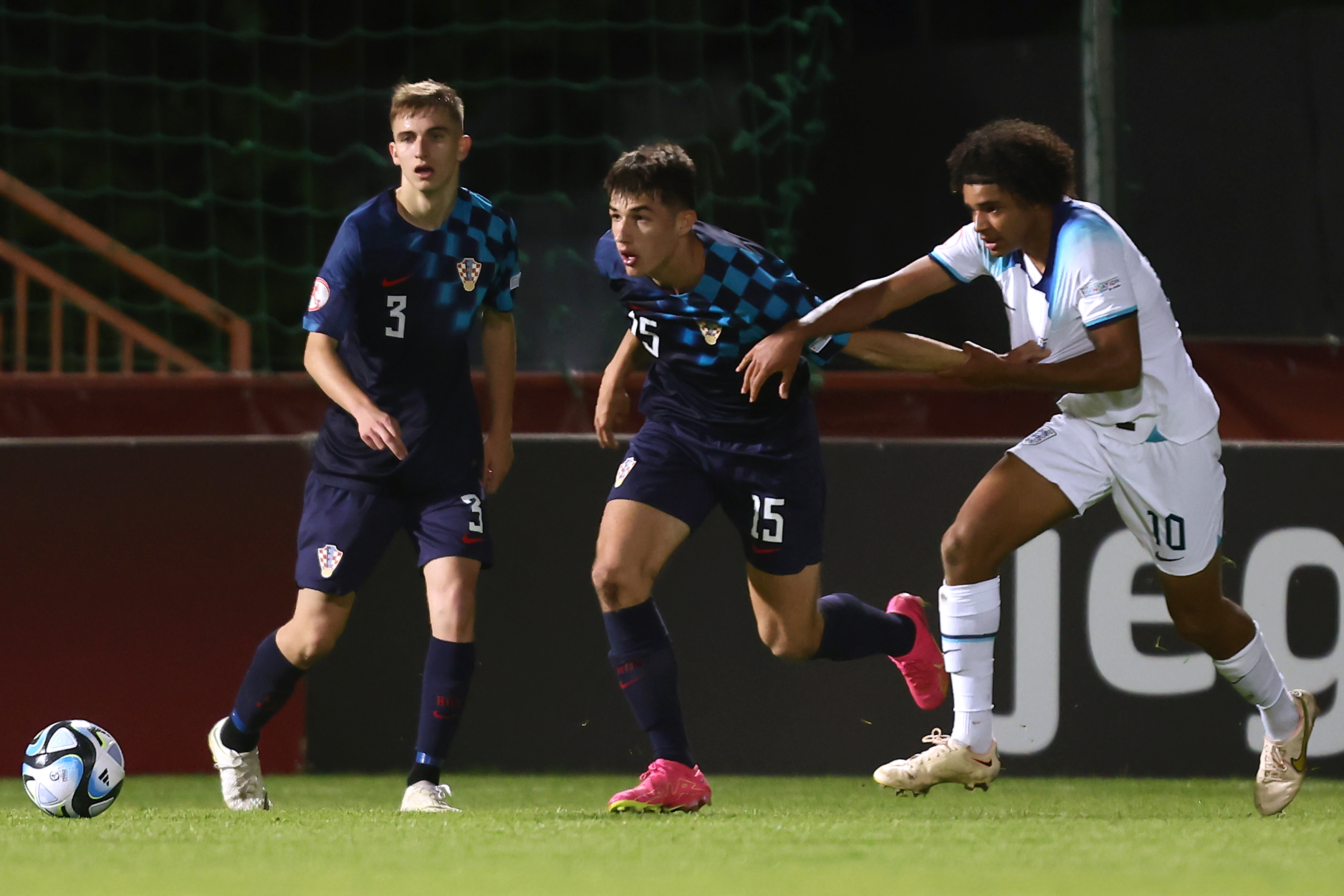 英格兰与克罗地亚对决,看谁能取得胜利 英格兰与克罗地亚对决,看谁能取得胜利