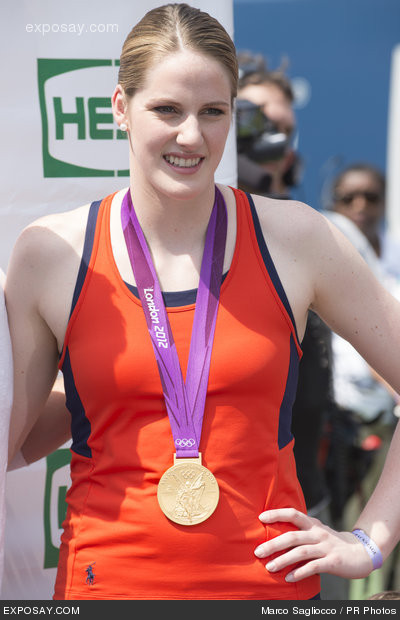 美国女子集体游泳队晋级决赛 美国女子集体游泳队晋级决赛