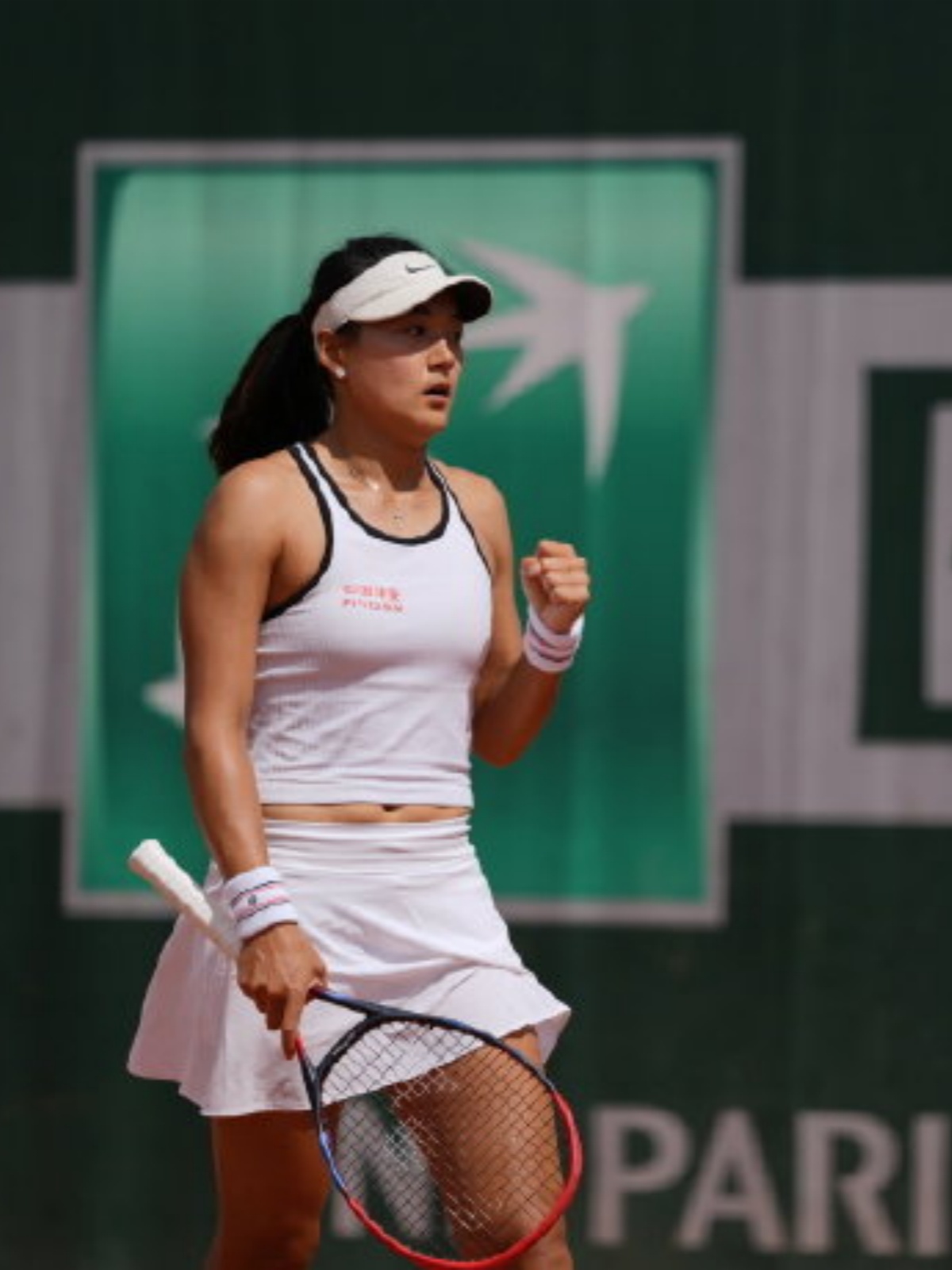 包含球员在比赛中的技术风采吸引无数眼球的词条 包含球员在比赛中的技术风采吸引无数眼球的词条