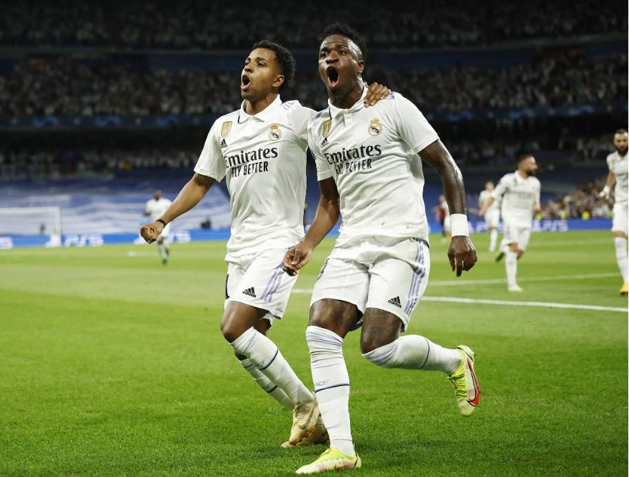 关于阿尔梅里亚对阵巴伦西亚:双方比赛激烈的信息 关于阿尔梅里亚对阵巴伦西亚:双方比赛激烈的信息