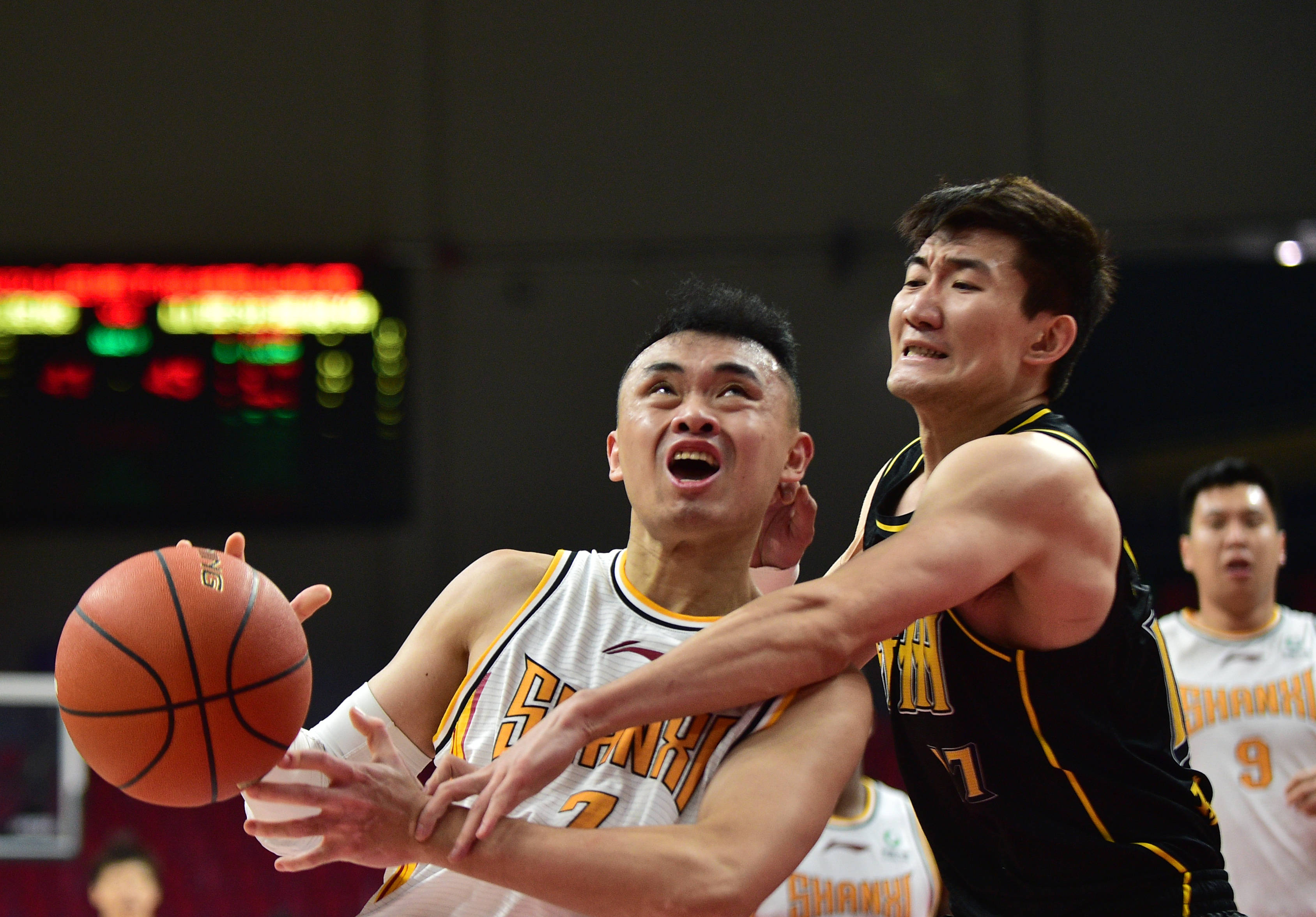 关于西藏队士气高涨,冲刺季后赛的信息 关于西藏队士气高涨,冲刺季后赛的信息