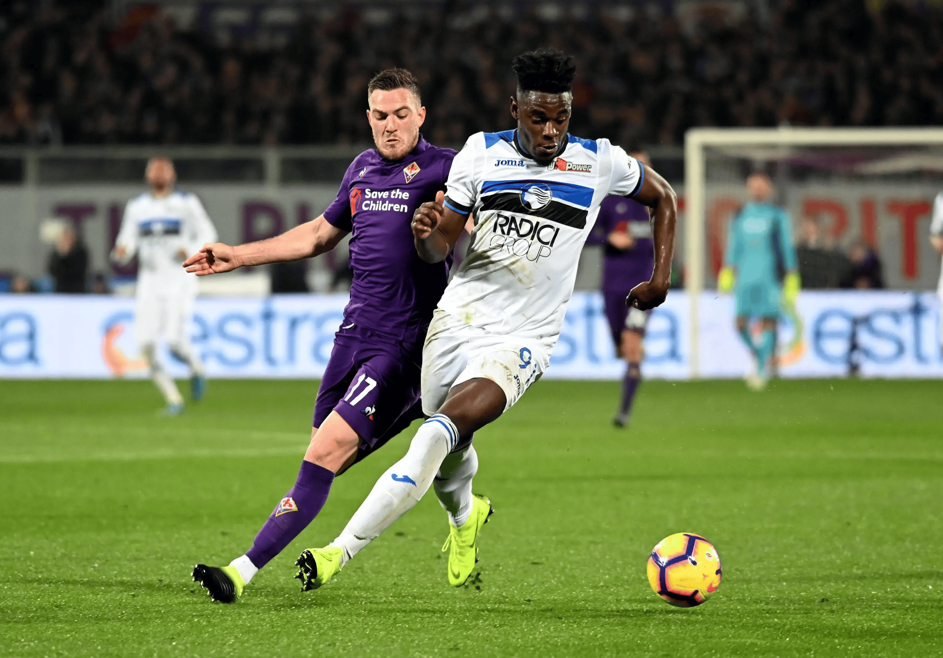 意大利队在比赛中展现出色的表现 意大利队在比赛中展现出色的表现