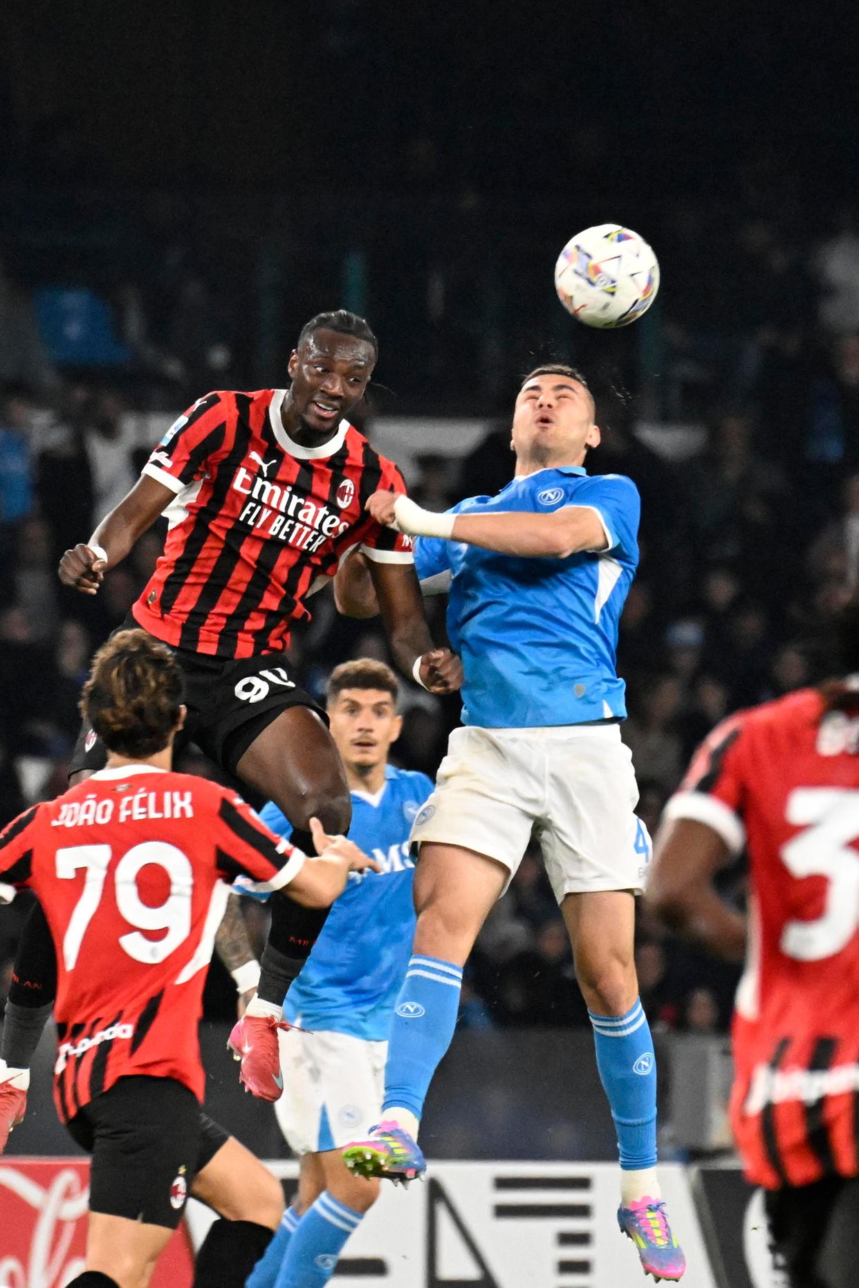 关于AC米兰客场惊险胜那不勒斯,保持不败的信息 关于AC米兰客场惊险胜那不勒斯,保持不败的信息