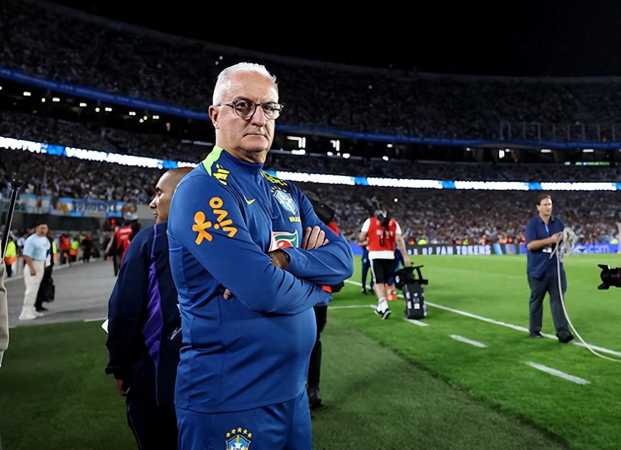 包含阿根廷主帅宣布辞职,球员助教正式接任的词条 包含阿根廷主帅宣布辞职,球员助教正式接任的词条