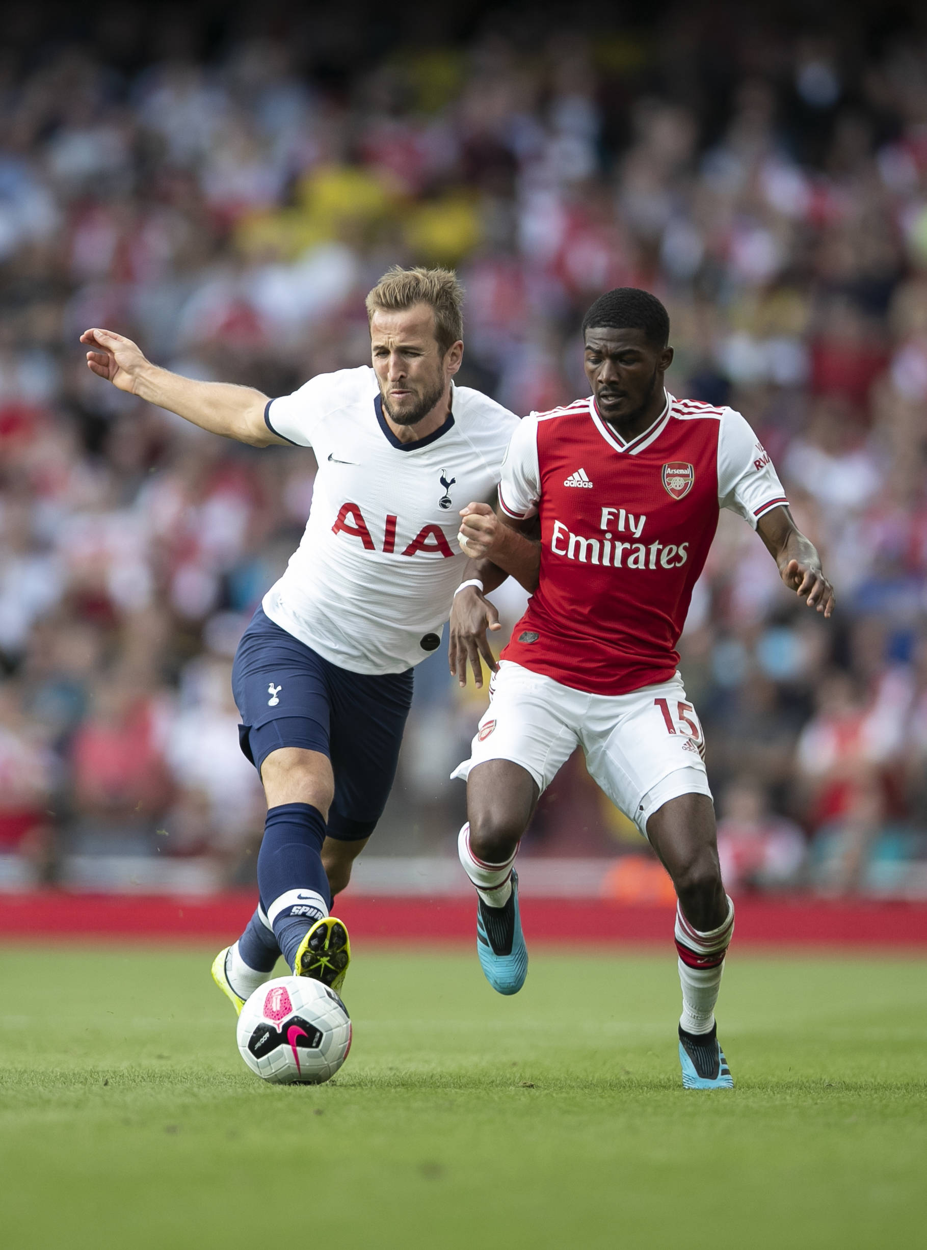 关于热刺后防漏洞百出赛事表现不佳的信息 关于热刺后防漏洞百出赛事表现不佳的信息