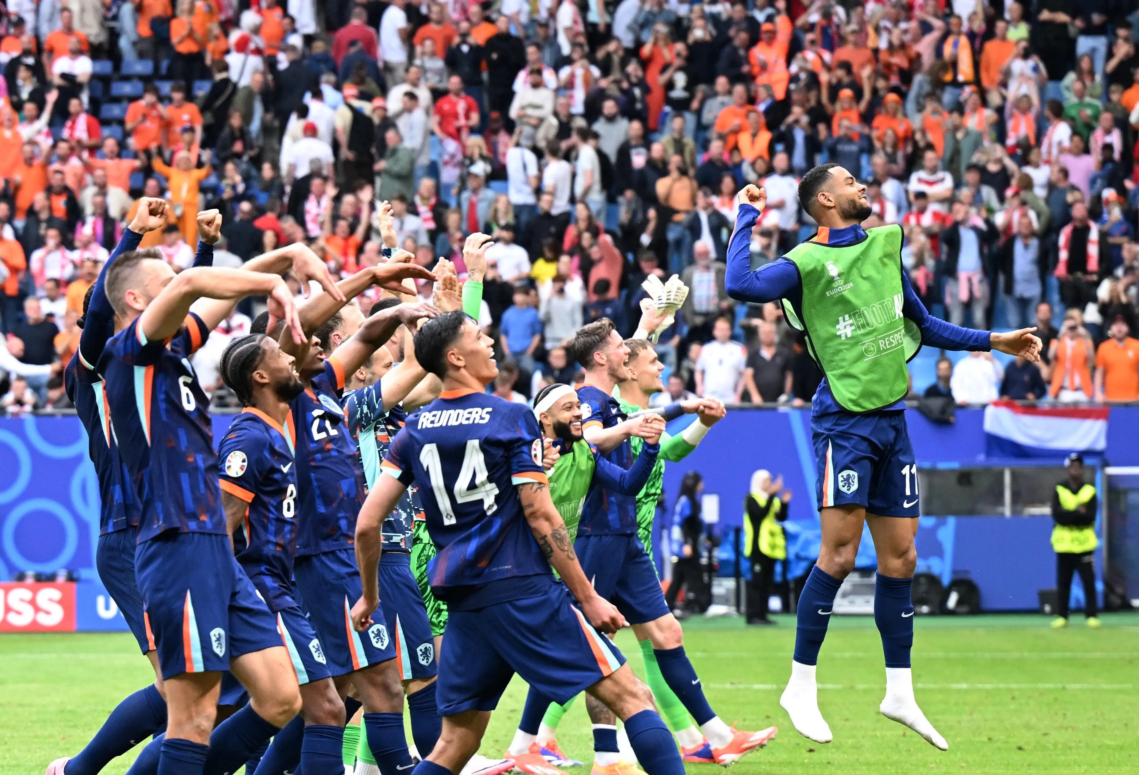 包含欧洲预选赛首轮打响,球队实力对决的词条 包含欧洲预选赛首轮打响,球队实力对决的词条