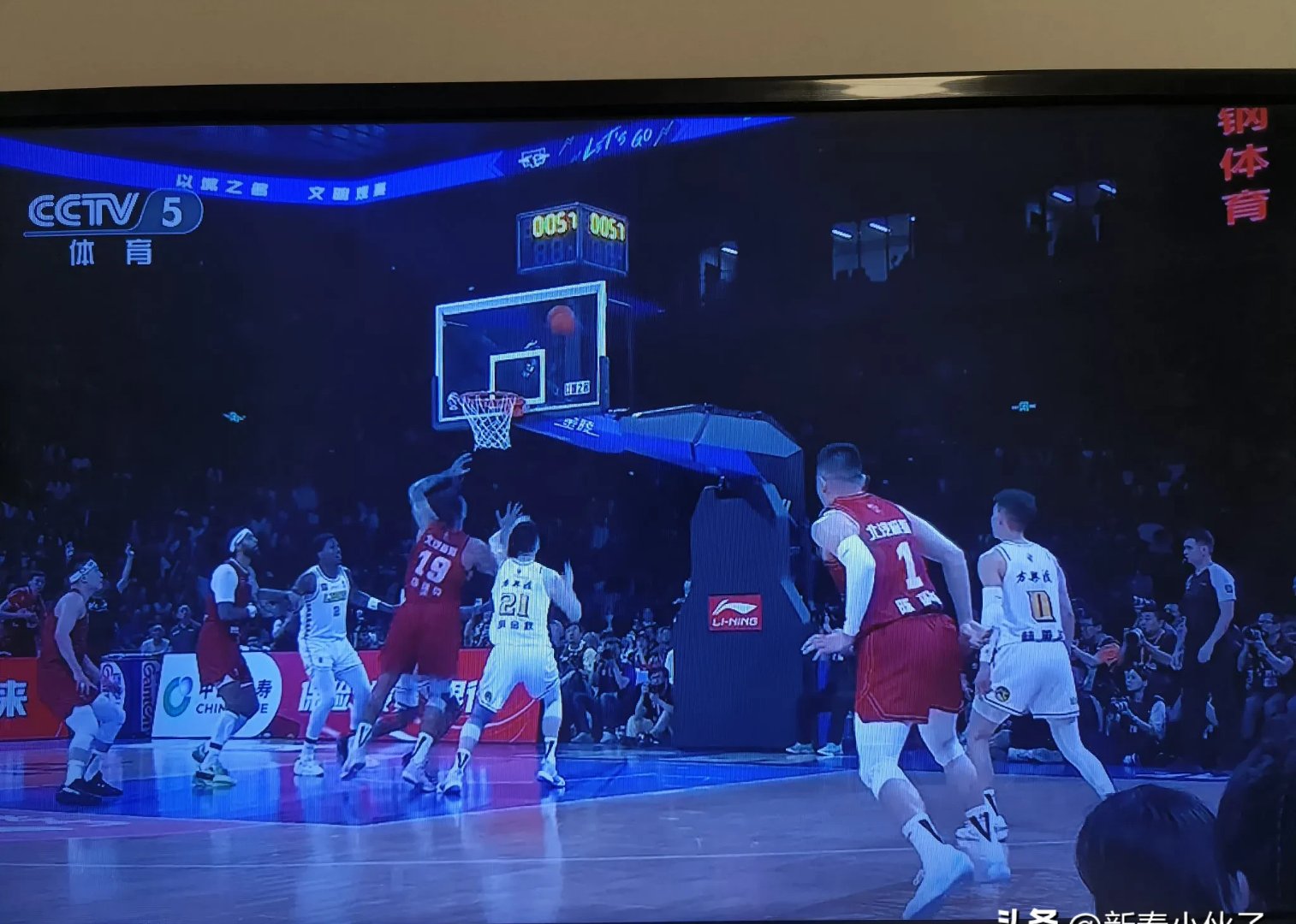 关于三分球火力全开,场上气氛紧张刺激的信息 关于三分球火力全开,场上气氛紧张刺激的信息