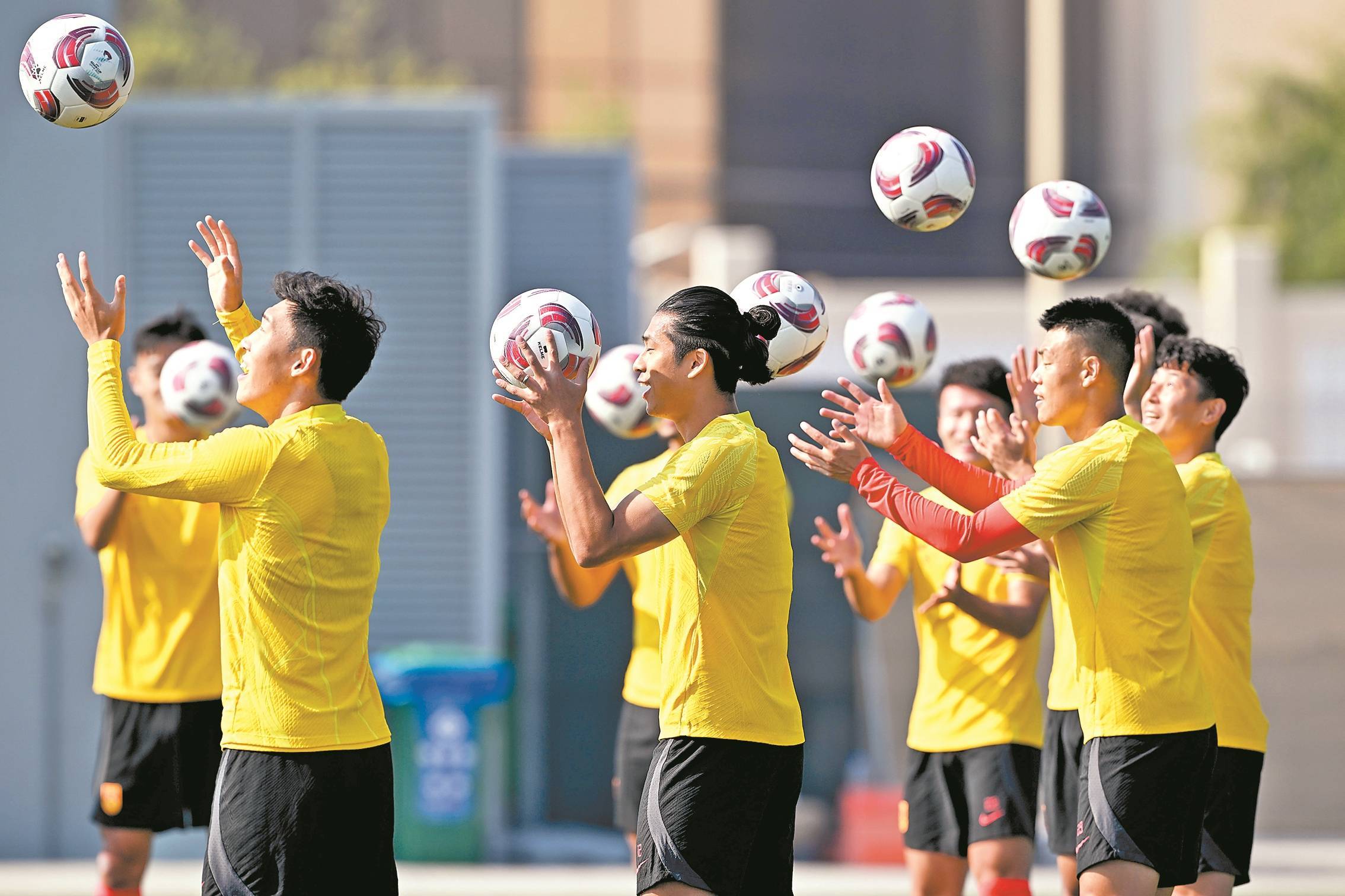 大秀绝技,看球员如何施展个人魅力 大秀绝技,看球员如何施展个人魅力