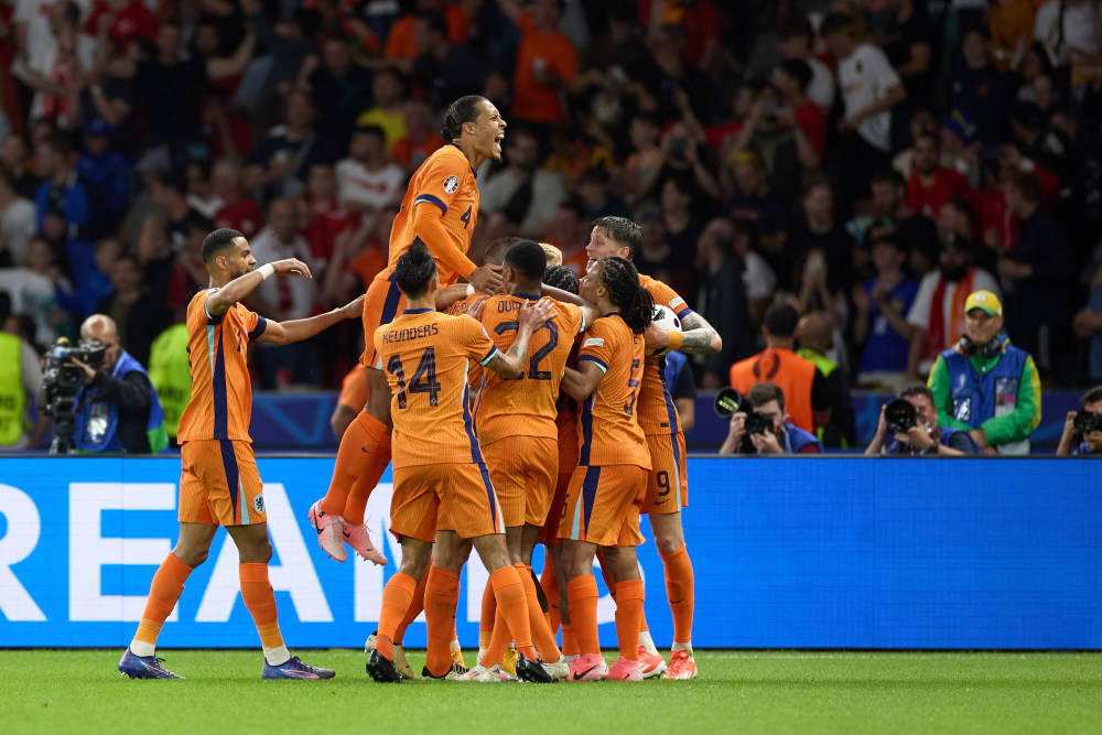 关于荷兰与意大利在国际赛场上交锋!的信息 关于荷兰与意大利在国际赛场上交锋!的信息