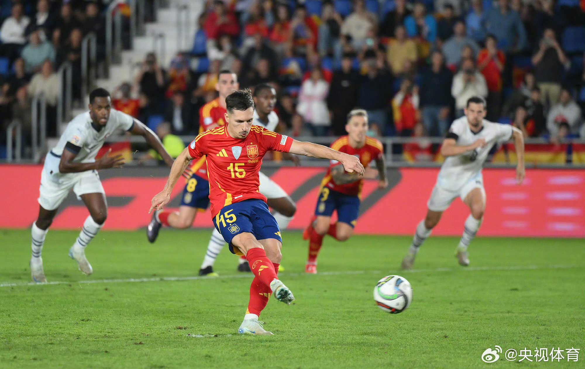 包含欧国联小组赛:波黑队喜获重要胜利的词条 包含欧国联小组赛:波黑队喜获重要胜利的词条