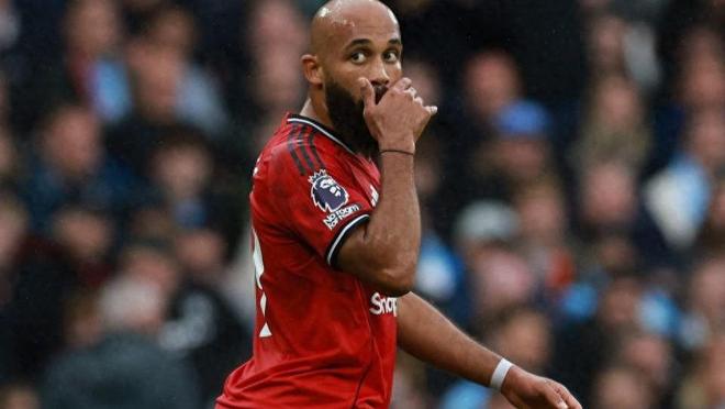 曼联主帅赞扬球员斗志,期待更好表现的简单介绍 曼联主帅赞扬球员斗志,期待更好表现的简单介绍